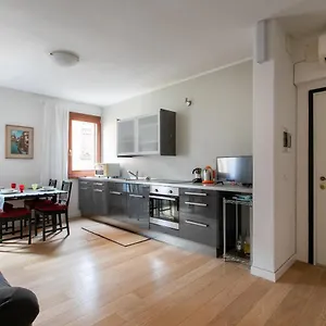Lance With Lift, 2 Minutes Walk From The Train Station Veneza
